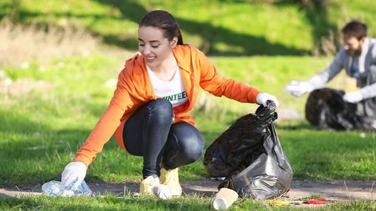 #TrashTag: Mladí čistí svět díky výzvě sociálních sítí 