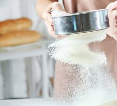 Hrubá, hladká, špaldová, celozrnná: Jak vybrat správnou mouku?