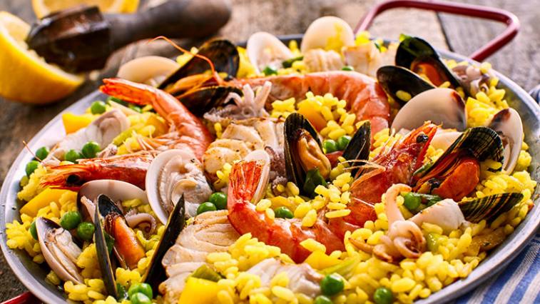 Španělská paella s mořskými plody: jak na ni? 