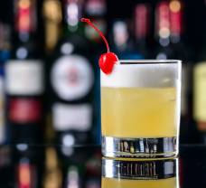 Summer whisky sour