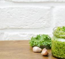 Kapustovo – sýrové pesto