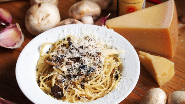 Spaghetti al tartufo 2 (špagety s lanýžem a žampióny)